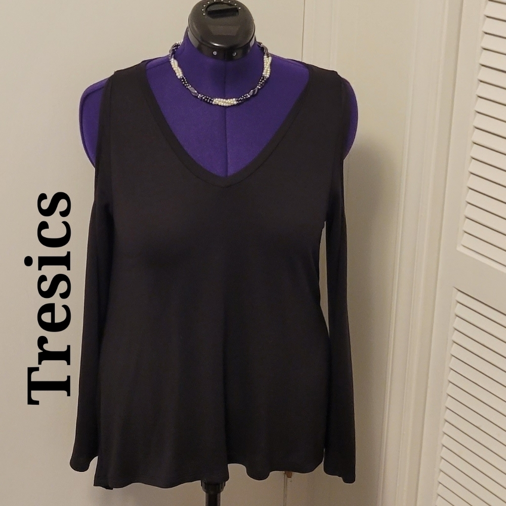 Tresica black v-neck long sleeve cut out shoulder tunic Sz: M